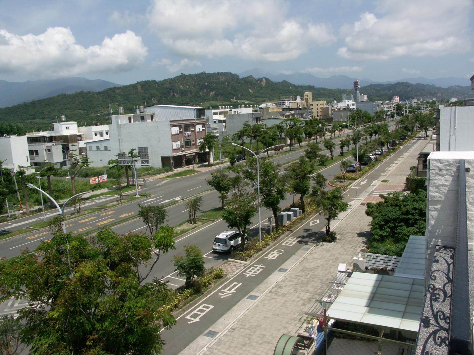 I Star Bed And Breakfast Taitung ภายนอก รูปภาพ