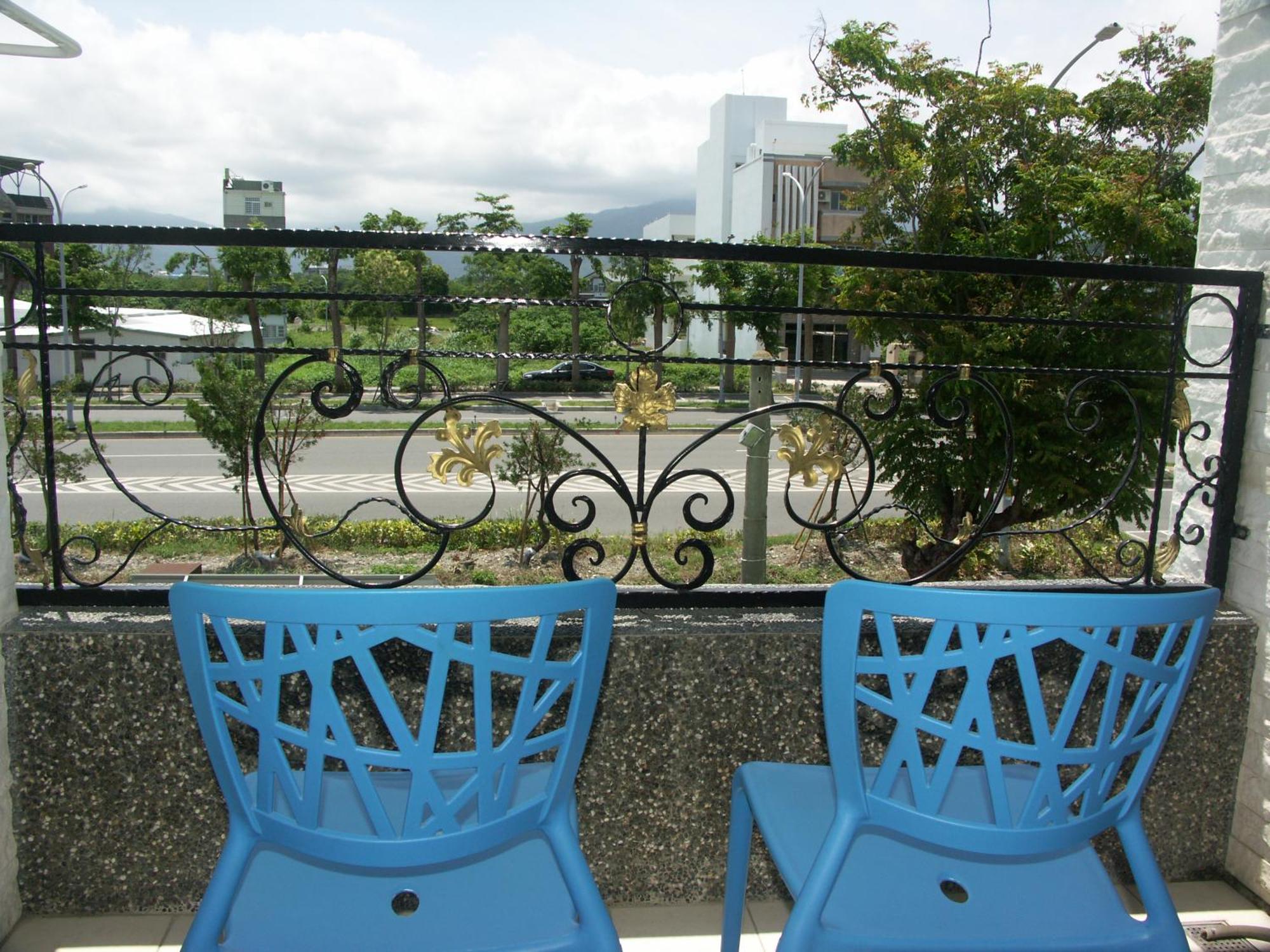 I Star Bed And Breakfast Taitung ภายนอก รูปภาพ