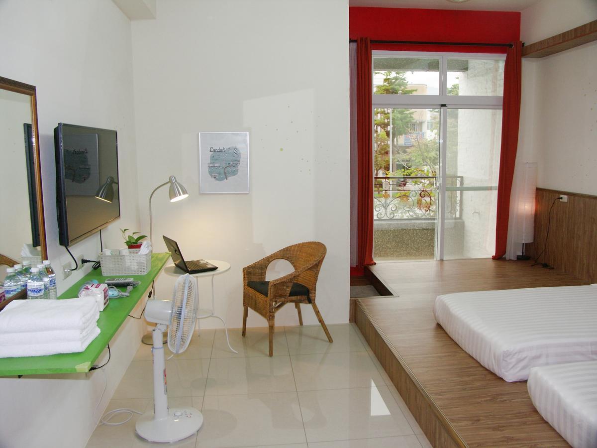 I Star Bed And Breakfast Taitung ภายนอก รูปภาพ